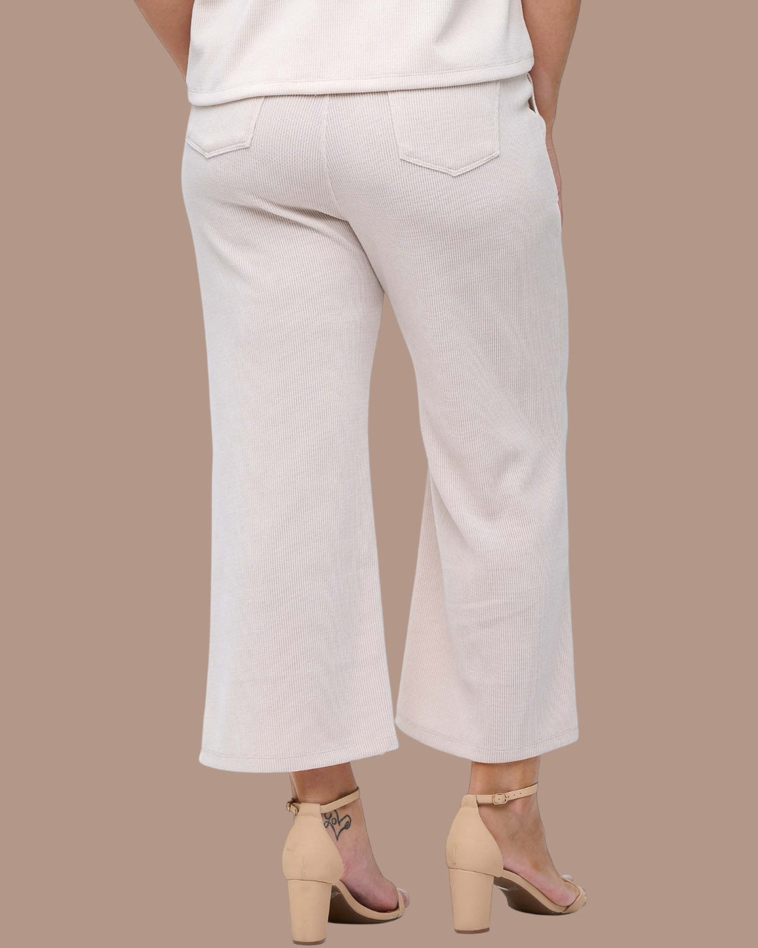 Ribbed Cropped Pant